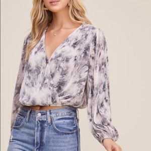 PLEATED SURPLICE LONG SLEEVE TOP